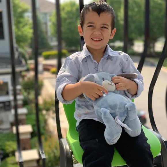 Meet your Posher, Stephanie - Picture 4 of 7